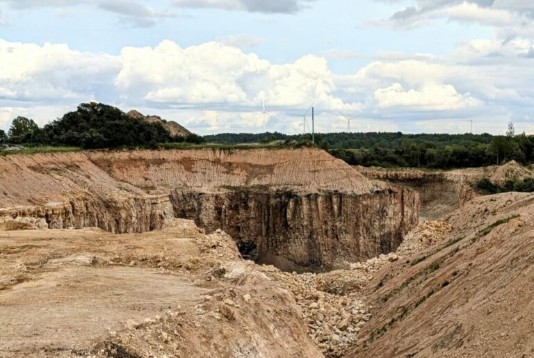 Marso kanjonai Akmenės krašte