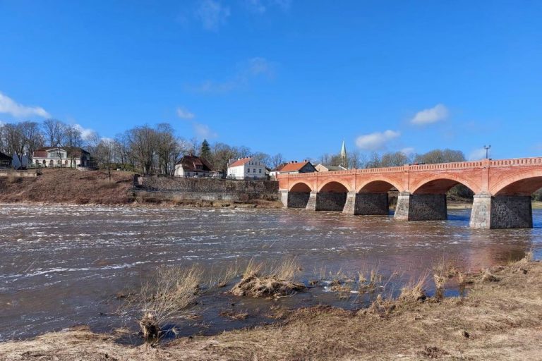 KOLEKTYVAMS Latvija. Rucava, Papė, Liepoja, Jūrkalnė, Alsunga, Kuldyga