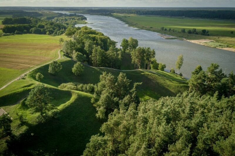 Zanavykija: Sudargo piliakalniai, Šakiai ir Bulvės muziejus