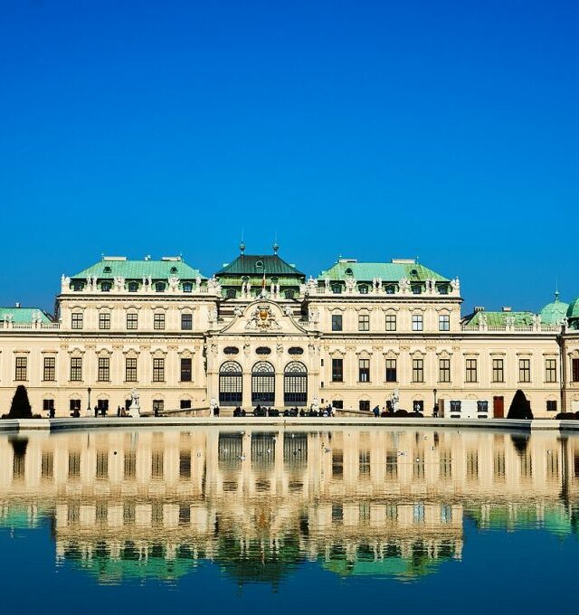 KOLEKTYVAMS Viena, Bratislava ir didžiausia Trenčino pilis Slovakijoje