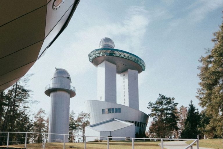 KOLEKTYVAMS Po ežerų ir žvaigždžių karalystę-Molėtų kraštą su degustacijomis