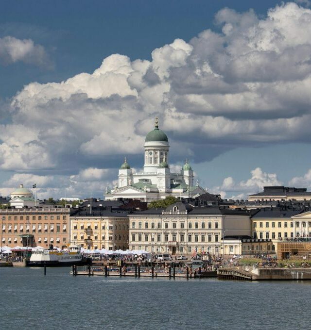 KOLEKTYVAMS Jūra kvepiantys miestai - Talinas ir Helsinkis