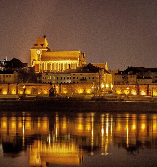 KOLEKTYVAMS Kelionė į neapsakomo grožio viduramžišką Torunę