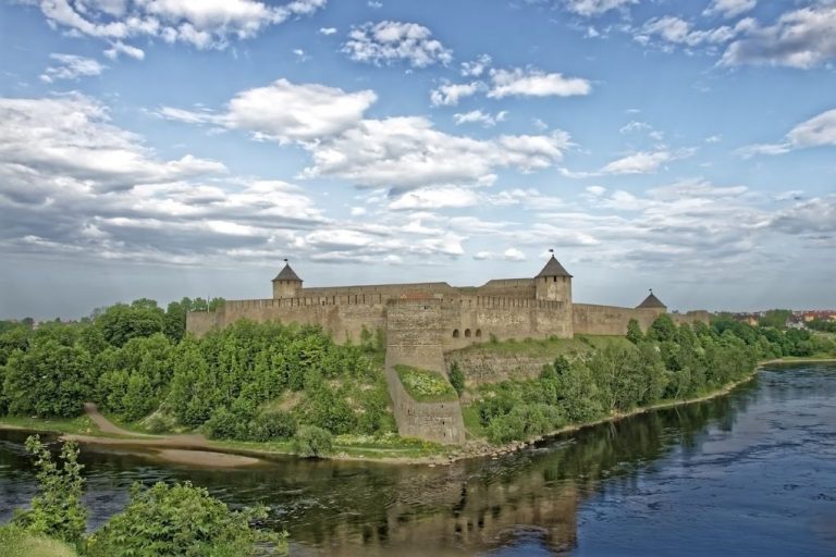 KOLEKTYVAMS Estija. Sangastė, Narva, Kohtla Jarvės skalūnai, Valastė