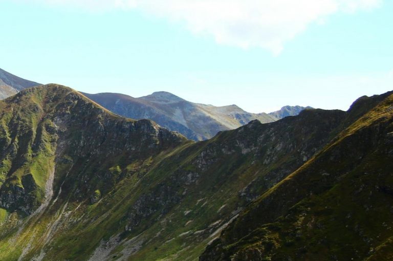 KOLEKTYVAMS Slovakijos kalnai, plaukimas Dunajeco upe, urvai