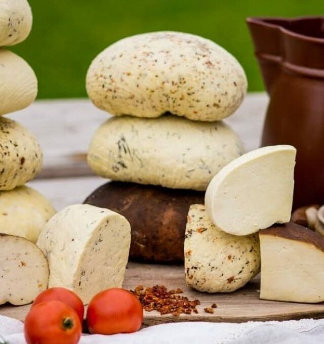 KOLEKTYVAMS Gurmaniška Latvija