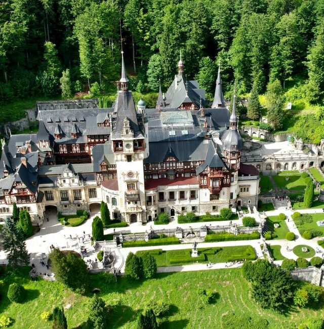 Kalnuotoji Rumunija  - grafo Drakulos šalis